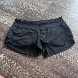 Lululemon shorts black